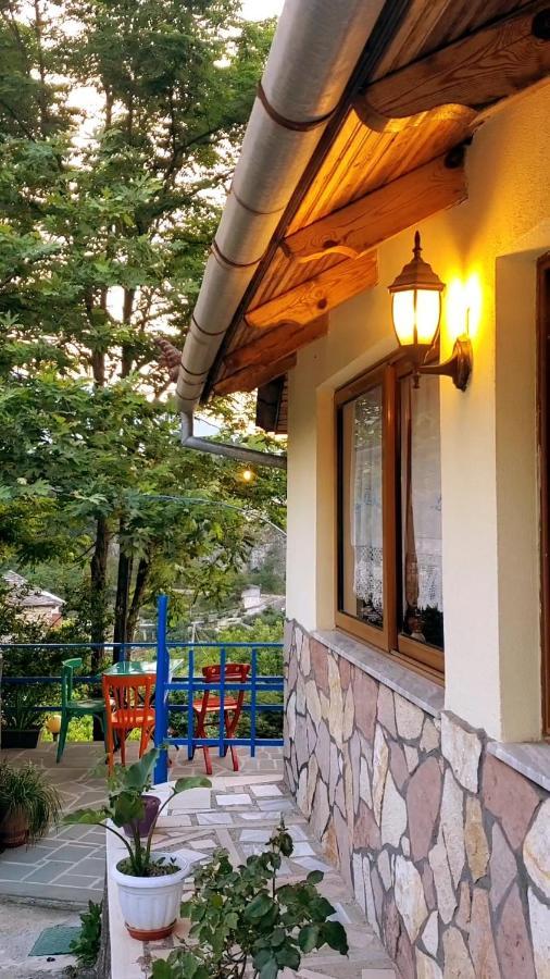 Gjirokastër Clockwise Guestrooms מראה חיצוני תמונה