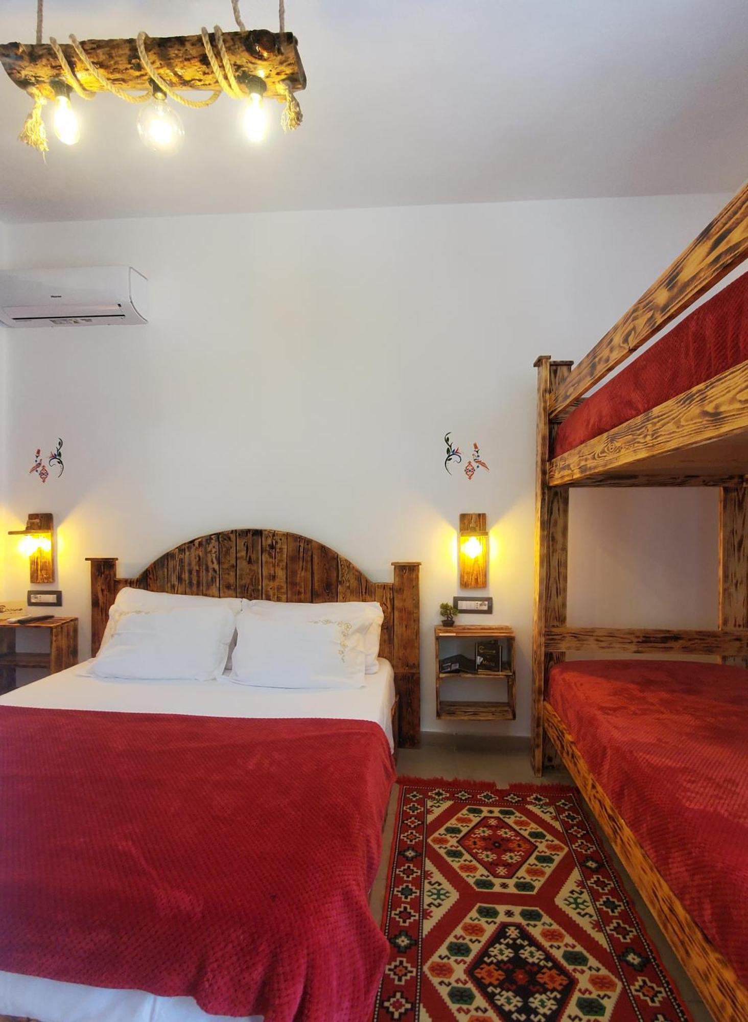 Gjirokastër Clockwise Guestrooms מראה חיצוני תמונה